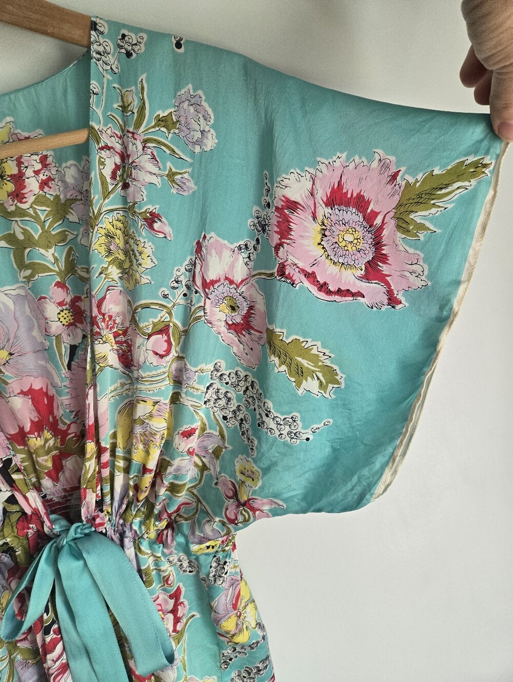 Vintage Kimono Floral Silky Tie-Front Top in Aqua - Picture 4 of 9